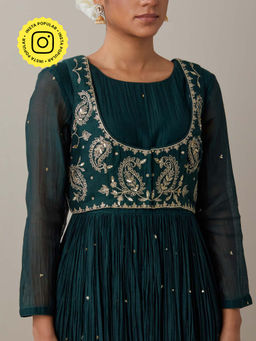 Priya Chaudhary - Green Kurtas Green Kurta with Jacket (Set of 2)