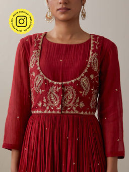 Priya Chaudhary - Red Kurtas Red Kurta with Jacket (Set of 2)