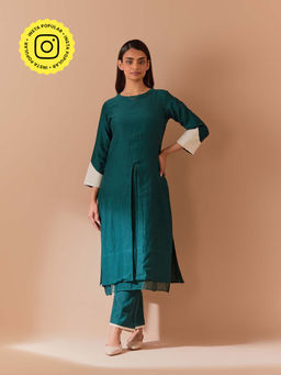 Priya Chaudhary - Green Soft Chanderi Kurta with Pant (Set of 2)