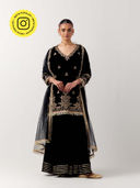 Black color option, Currently selected
