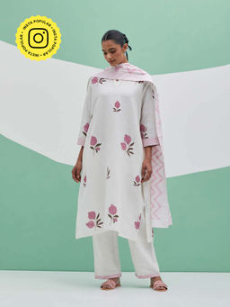Priya Chaudhary - White Kurta with Pant and Dupatta