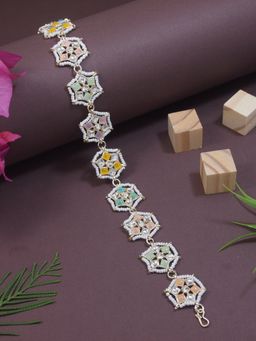 I Jewels - Gold Plated Traditional Floral Kundan and Pearl Sheeshphool Mathapatti (T2197Mul)