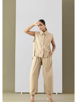 MARKKAH STUDIO - Women Cream Chambray Solid Top