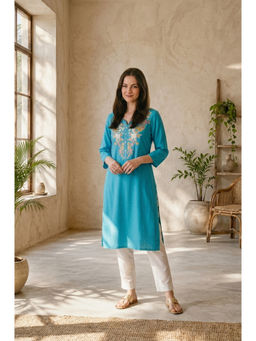 Aurelia - Women Turquoise Embroidered Viscose Kurta