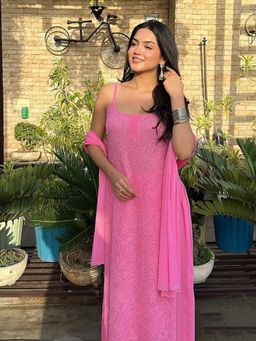 Label Aishwaryrika - Blush Pink Chikankari Kurta (Set of 3)