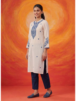 Lakshita - Ivory Embroidered Straight Kurta