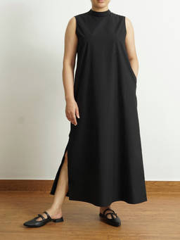 LOMA - The Black Slit Dress