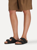 Black color option, Currently selected