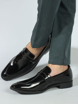 Carlton London - Black Round Toe Slip On Men Loafers