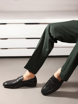 Carlton London - Black Round Toe Slip On Men Loafers