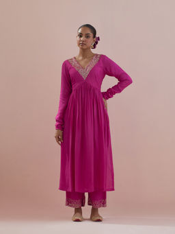 Ikshita Choudhary - Pink Embellished Anarkali Kurta with Pant (Set of 2)