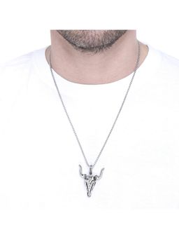 Yellow Chimes - Men Silver-Toned Bull Head Skull Stainless Steel Pendant With Chain