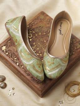 BOYZ N GALZ - Girls Green Embroidered Ethnic Jutti