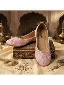 Pink color option, Currently selected