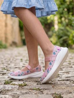 KazarMax - Girls Peach Floral Print Slip-On Ballerinas