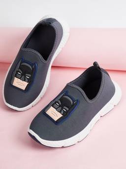 max - Girls Batman Slip-On Walking Shoes