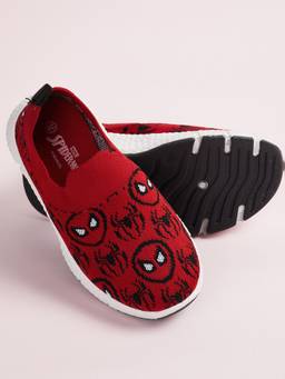 max - Boys Spider-Man Fly Knit Slip-On Walking Shoes
