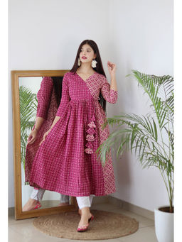 GAYRAA - Pink Cotton Floral Printed Kurta