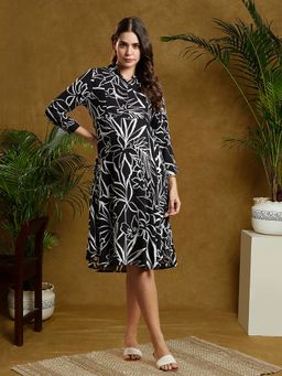MomToBe - Botanical Maternity Midi Dress
