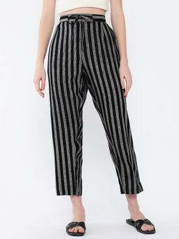 SHOWOFF - Women Black Striped Cropped Peg Culottes