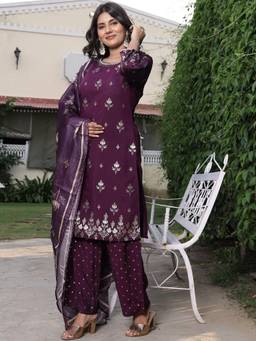 Gahan - Women Roman Silk Embroidered Kurta with Dupatta - Purple