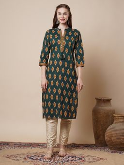 FASHOR - Womens Green Ethnic Ikat Printed & Embroidered Straight Fit Kurta
