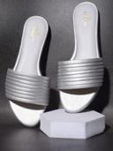 Silver color option, Currently selected