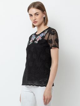 Dodo & Moa - Women's Embroidered Top