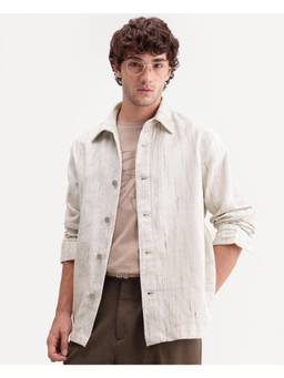 Rare Rabbit - Metor Men Off White Solid Spread Collar Button Shacket