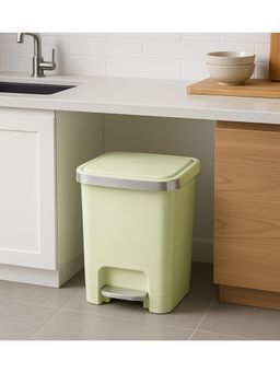 OBSESSIONS - Plastic Step Bin 15L with Pedal - Green
