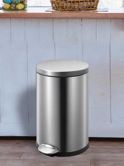 OBSESSIONS - Stainless Steel Step Dustbin 3L - Metallic
