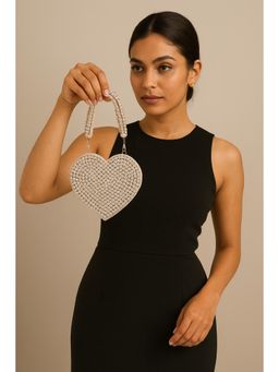 A Clutch Story - Queen Of Hearts Handbag