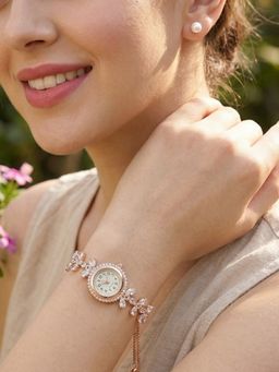 NUI - White Rose Gold Plated Jewellery Set