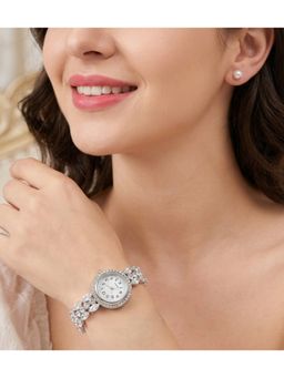 NUI - White Silver Plated Jewellery Set