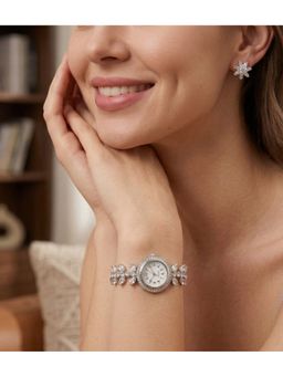 NUI - White Silver Plated Jewellery Set