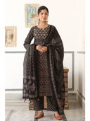 Black color option, Sold out, Currently selected