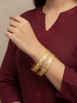 NVR - Women Leaf Design Gold Plated Kadas