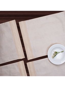Veda Homes - Lace Placemat