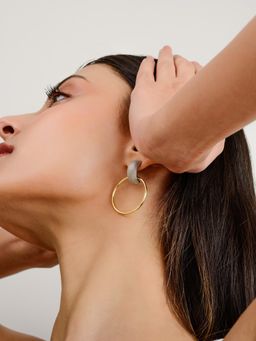 METALM - Yellow Gold Linked Circle Silver Stud Earrings