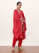 Red color option, Sold out, Currently selected