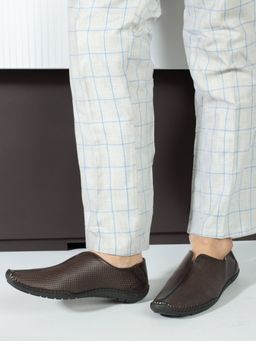 Carlton London - Brown Slip On Men Loafers