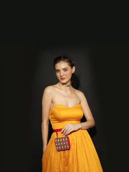 Gonecase - Floral Small Hand Embroidered Wedding Collection Waist Belt Bag