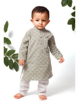 Tjori - Louise Green Kurta with Pyjama (Set of 2)