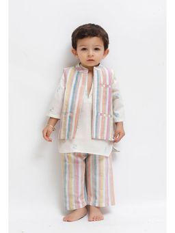 Tjori - White Dobby Kurta and Pant with Nehru Jacket (Set of 3)