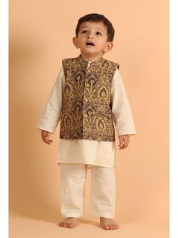 Tjori - Neil Off White Cotton Kurta with Pyjama and Jacket (Set of 3)
