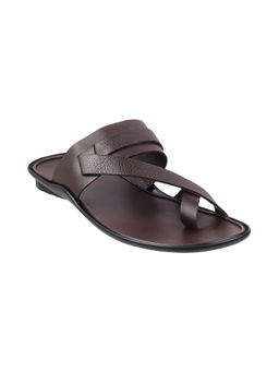 Mochi - Mens Brown Flat ChappalsMochi Solid Brown Sandals