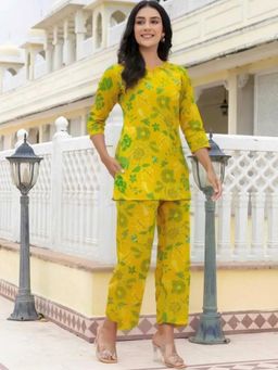 Gahan - Womens Yellow Floral Printed Pure Cotton Co-Ord Set