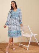 White color option, Sold out, Currently selected