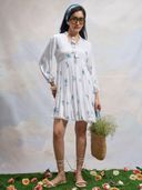 White color option, Sold out, Currently selected