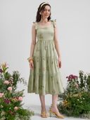 Green color option, Sold out, Currently selected